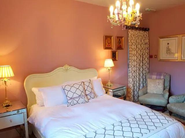No 6 The Square Tearooms & Accommodation บักซ์ตัน ภายนอก รูปภาพ